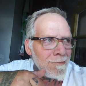 Meet your Posher, Ed